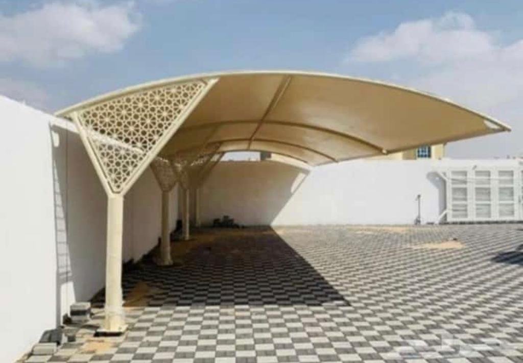 مظلات وسواتر